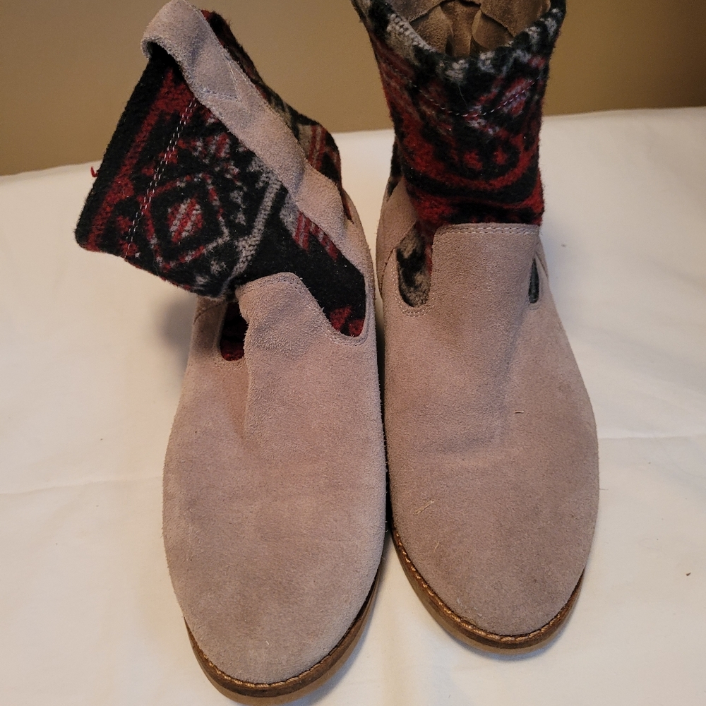 Toms Aztec Suede Women's Boots
